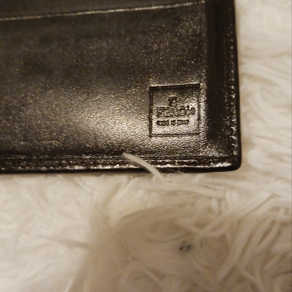 Fendi zucca wallet. - Picture 5 of 12